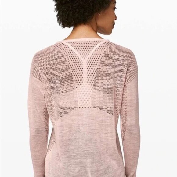 LULULEMON still movement sweater LINEN butter pink $138 LIKE NEW SIZE 6 - Picture 4 of 14